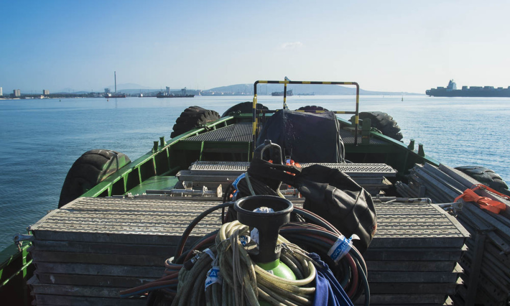 Barco Diving Ship